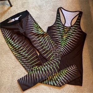 Carbon 38 running/fitness tights and top. Streetwear track style